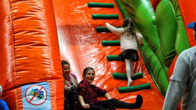 Teatr-Katarynka-Dmuchane-Atrakcje-Dmuchance-(2)