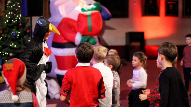 Teatr-Katarynka-Program-Mikołajkowy-Mikołaj-Mikołajki-(14)