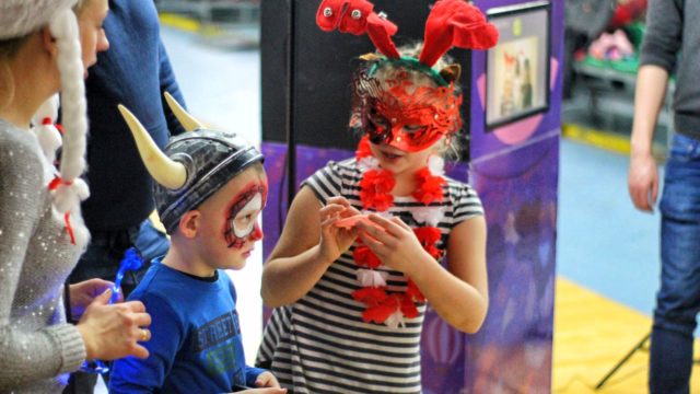 Teatr-Katarynka-Program-Mikołajkowy-Mikołaj-Mikołajki-(16)