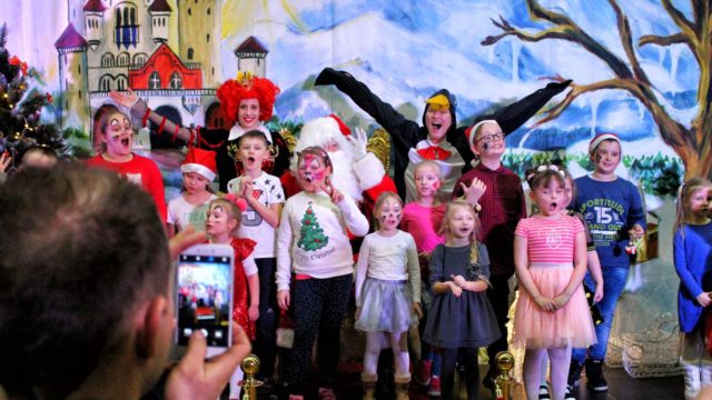 Teatr-Katarynka-Program-Mikołajkowy-Mikołaj-Mikołajki-(2)