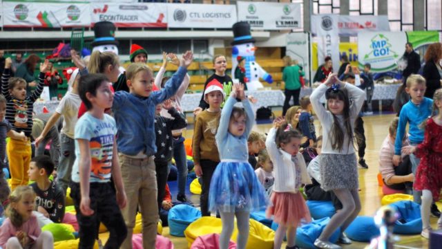 Teatr-Katarynka-Program-Mikołajkowy-Mikołaj-Mikołajki-(19)