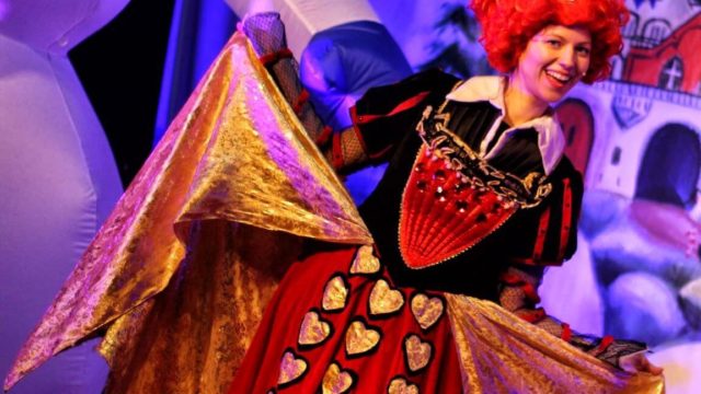 Teatr-Katarynka-Spektakl-Bałwanek-Tiko-Królowa-Fruncja-(27)