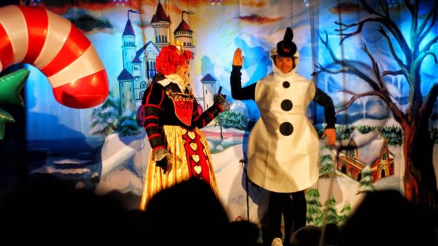 Teatr-Katarynka-Spektakl-Bałwanek-Tiko-Królowa-Fruncja-(34)