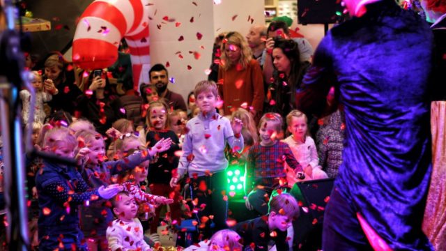 Teatr-Katarynka-Spektakl-Bałwanek-Tiko-Królowa-Fruncja-(36)