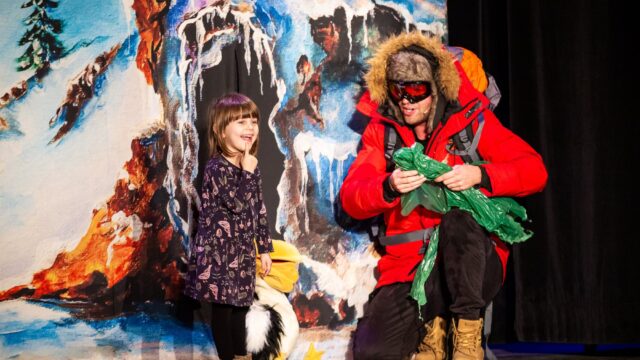 Teatr-Katarynka-Polarna-Przygoda-Spektakl-dla-dzieci_3 (14)